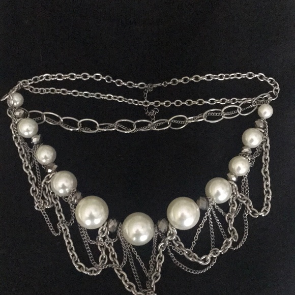 Silver and pearl necklace - Picture 2 of 5